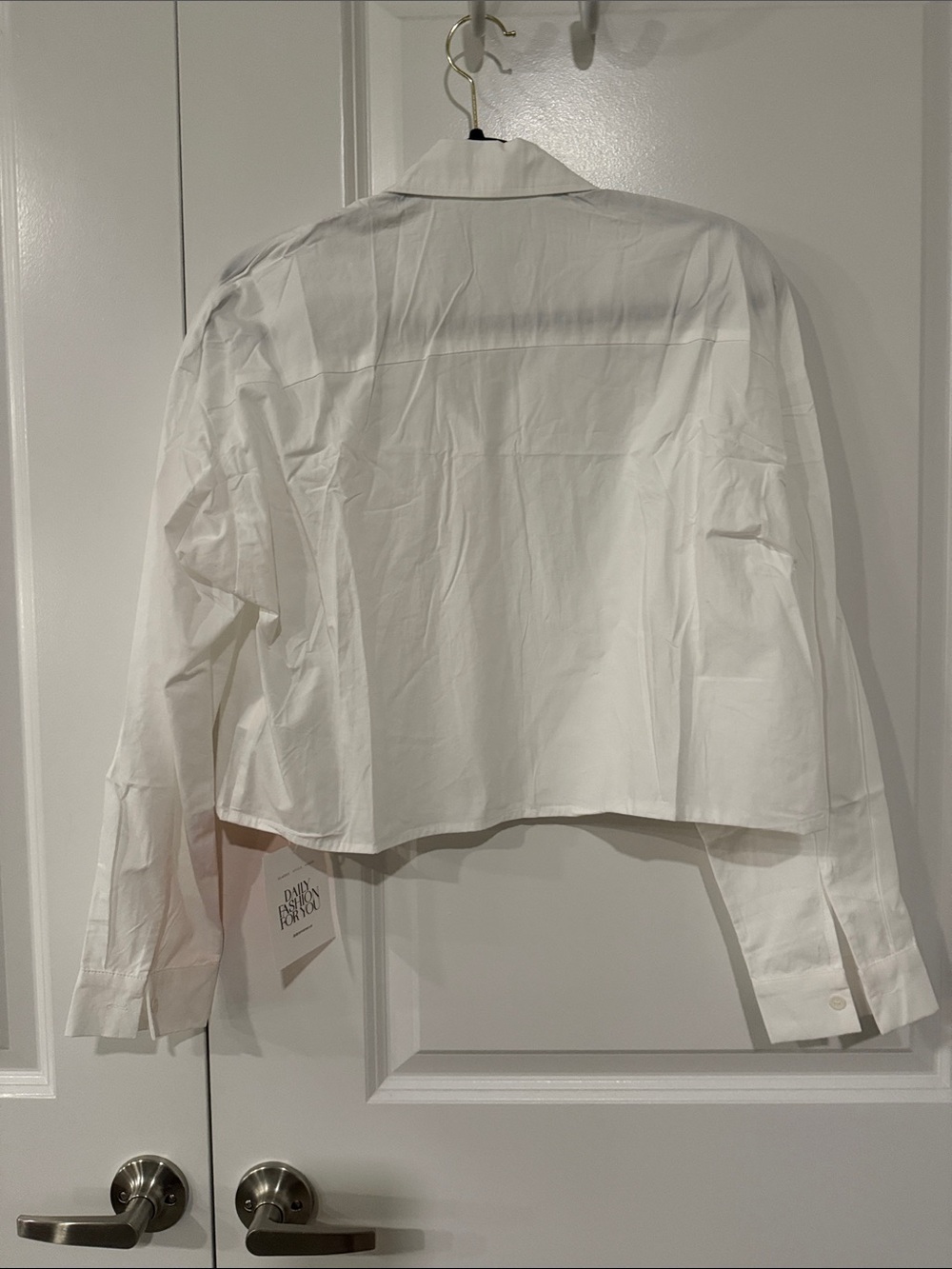 Cropped White Button-Down Shirt - Picture 15 of 16